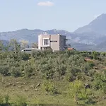 Hilltop Hideaway Elbasan