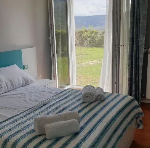 Hilltop Hideaway Nocleg ze śniadaniem Elbasan