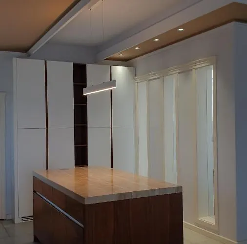 Hilltop Hideaway Nocleg ze śniadaniem Elbasan